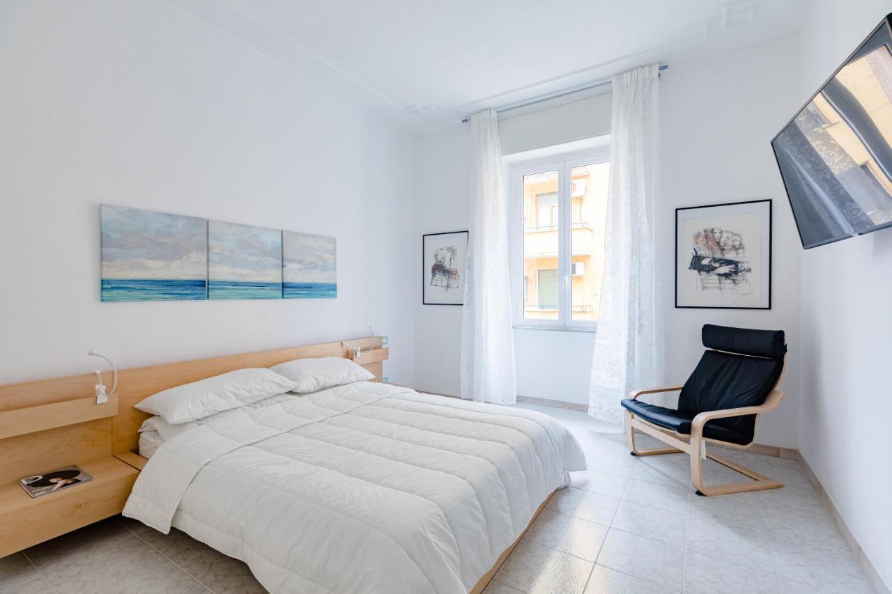 Arezzo Apartment, Metro Bologna e bus per la Sapienza, 4 persone, WiFi Roma Esterno foto